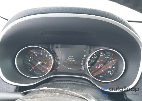 2019 Jeep Compass Latitude 4X4 z USA, uszkodzony, nr VIN 3C4NJDBBXKT641204